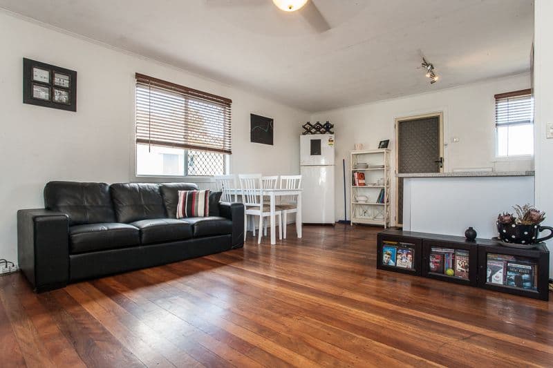 12 Lions Crescent, KIPPA-RING QLD 4021, Kippa-Ring - Thumbnail 4