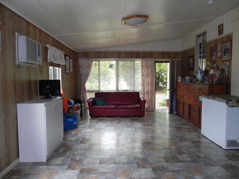 23 Florence, PITTSWORTH QLD 4356, Pittsworth - Thumbnail 5