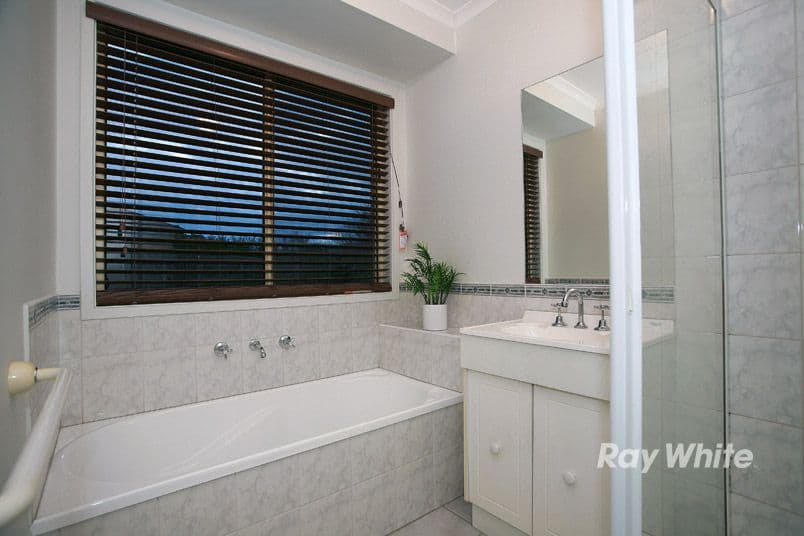 19 May Gibbs Crescent, LYNBROOK VIC 3975, Lynbrook - Thumbnail 8