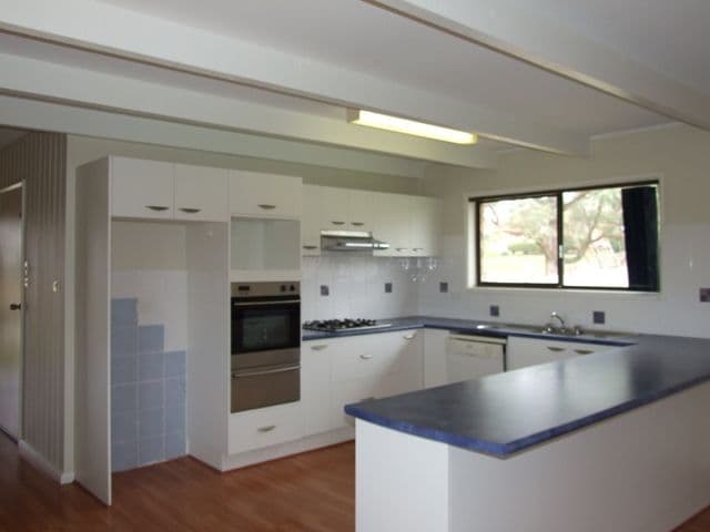 6 Sapphire Close, ULLADULLA NSW 2539, Ulladulla - Thumbnail 2