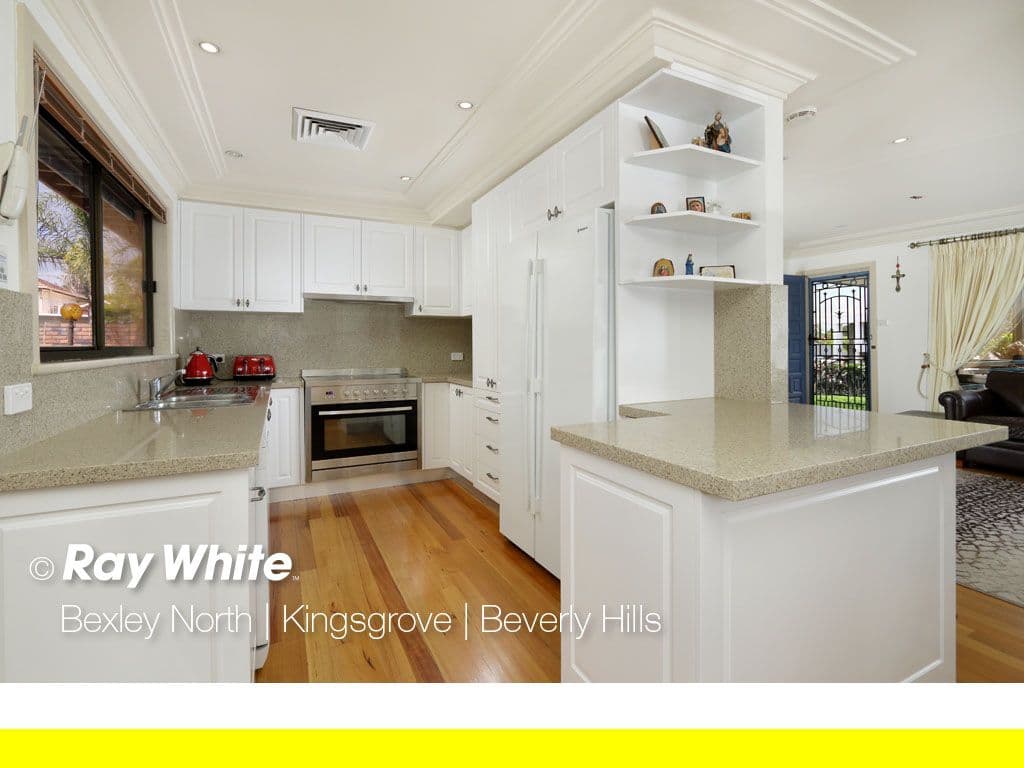 4 Daisy Street, Roselands - Thumbnail 2