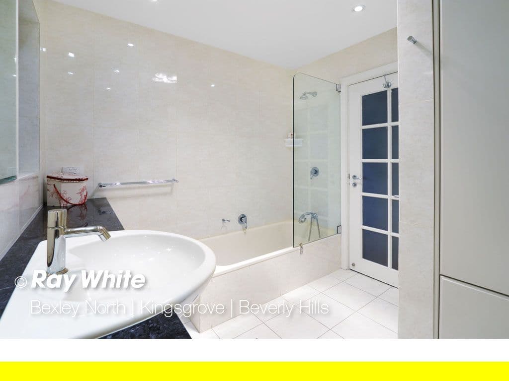 4 Daisy Street, Roselands - Thumbnail 5