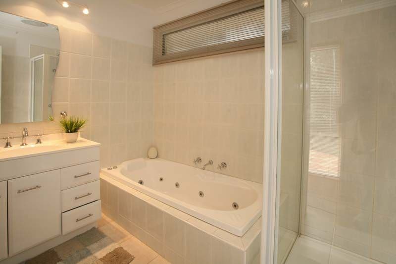 5 Facey Court, NOBLE PARK NORTH VIC 3174, Noble Park North - Thumbnail 5