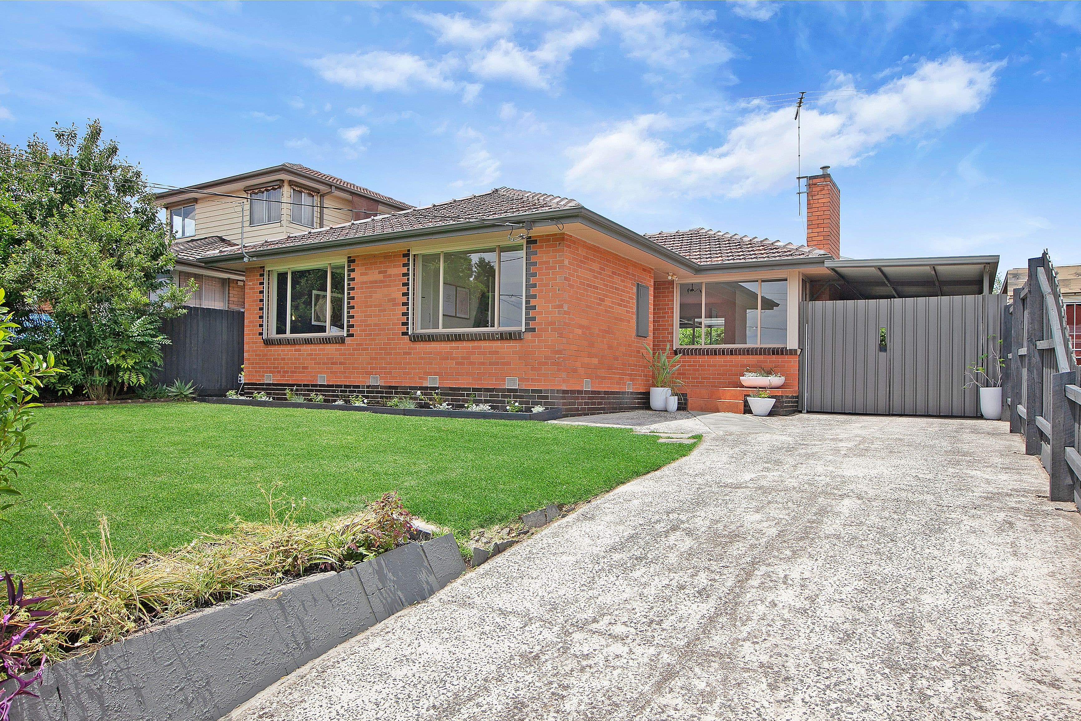 6 Dunbar Court, Lalor VIC 3075, Lalor - Thumbnail 2