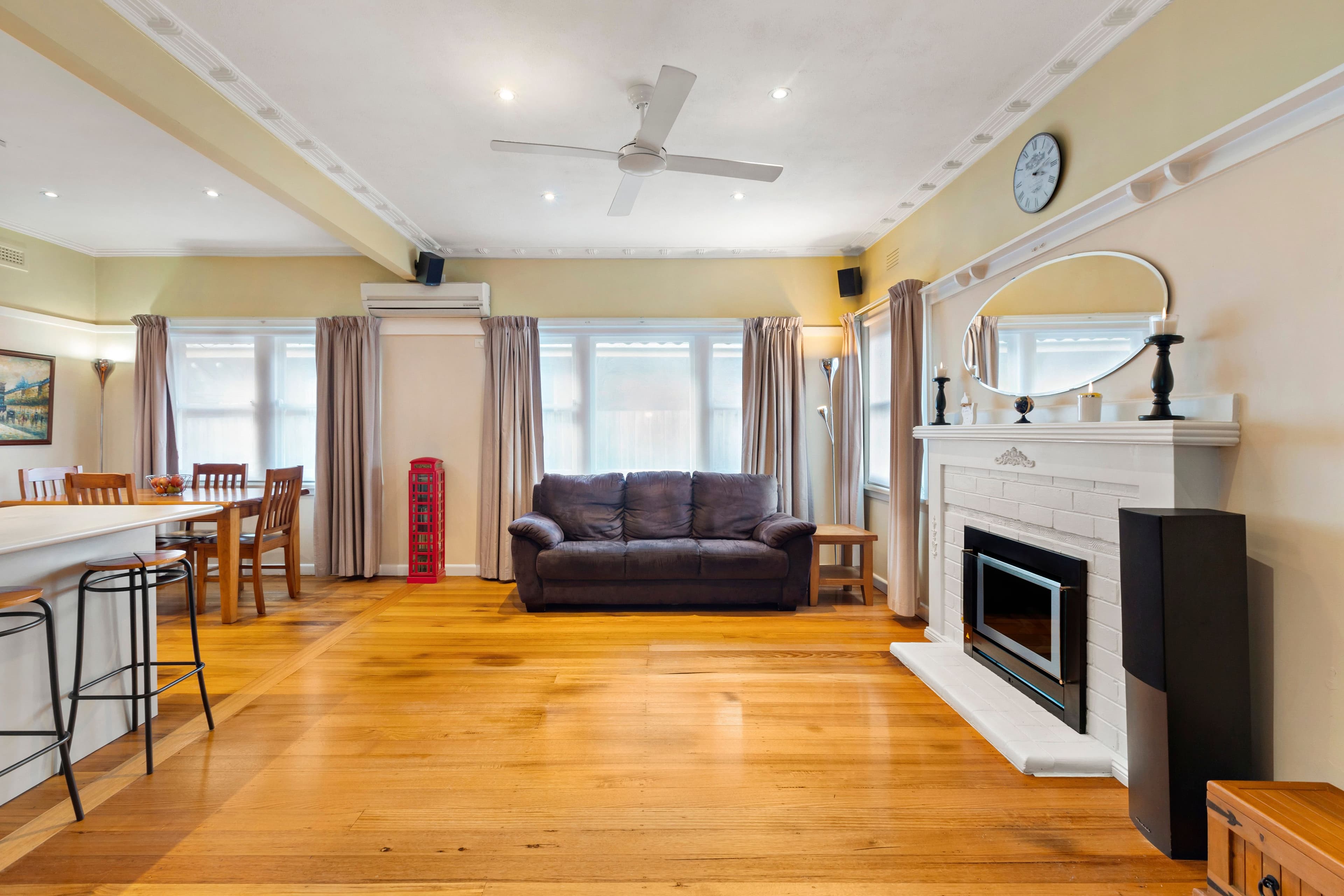 17 Cleek Avenue, Oakleigh South VIC 3167, Oakleigh South - Thumbnail 2