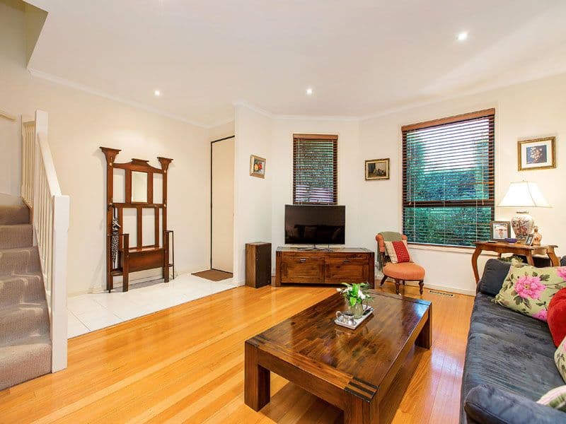 11 Garfield Street, CHELTENHAM VIC 3192, Cheltenham - Thumbnail 2