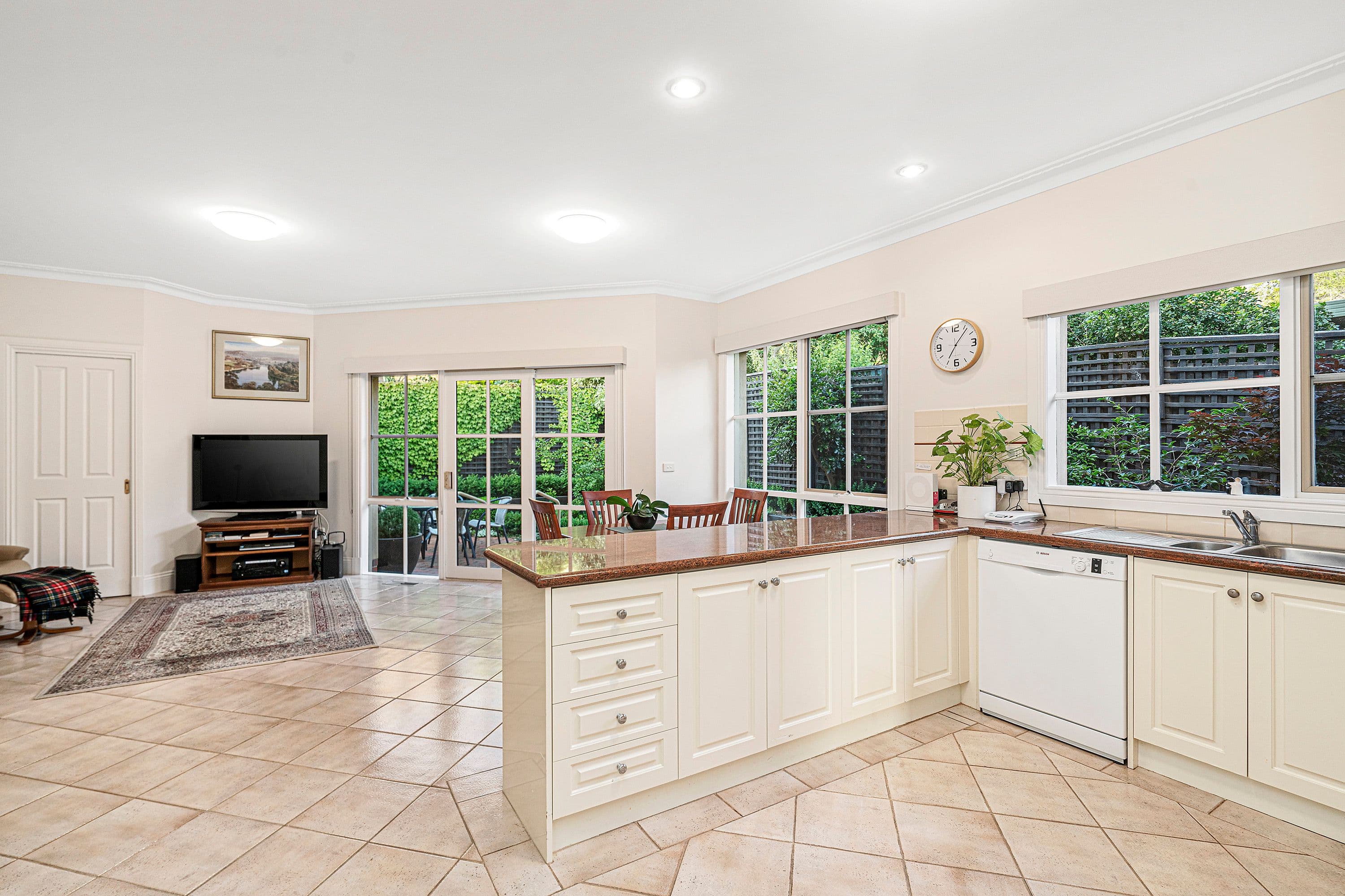 32 Yerrin Street, Balwyn VIC 3103, Balwyn - Thumbnail 4
