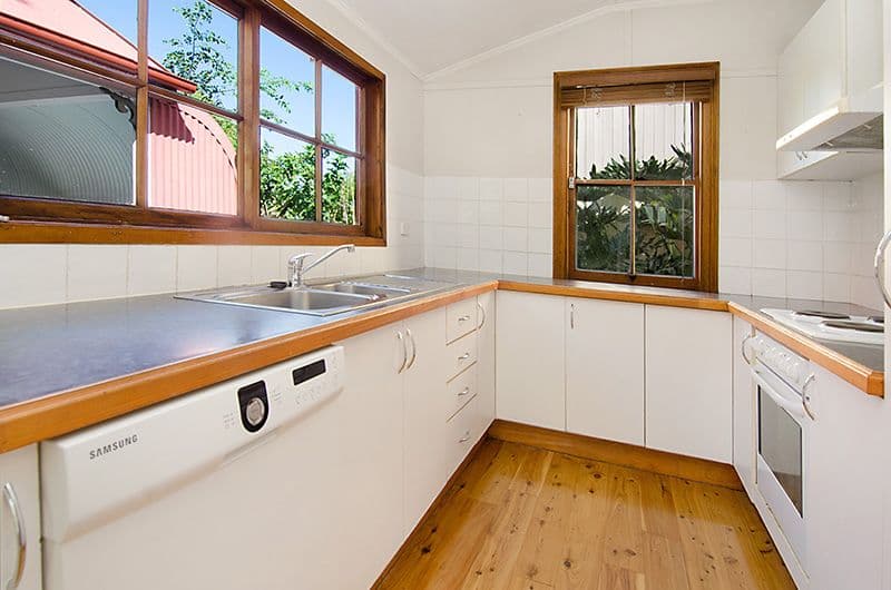 24 Stoneleigh Street, ALBION QLD 4010, Albion - Thumbnail 3