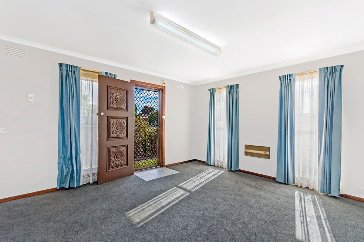 9 Donaldson Drive, Warrnambool VIC 3280, Warrnambool - Thumbnail 2