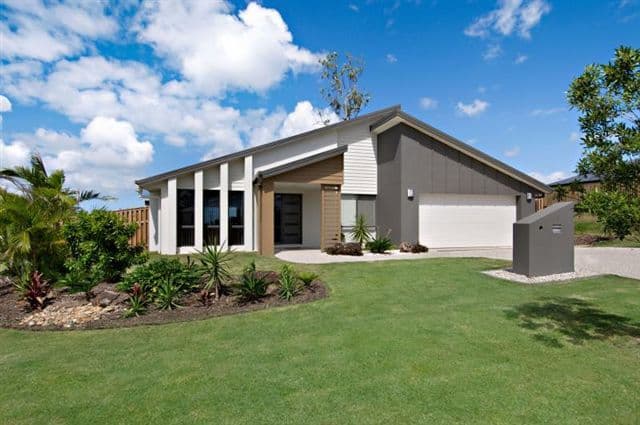 2 Penneshaw Crescent, ORMEAU QLD 4208, Ormeau - Thumbnail 2