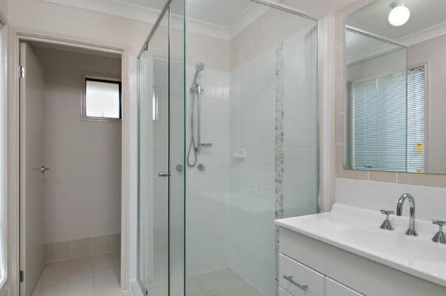 2 Penneshaw Crescent, ORMEAU QLD 4208, Ormeau - Thumbnail 8