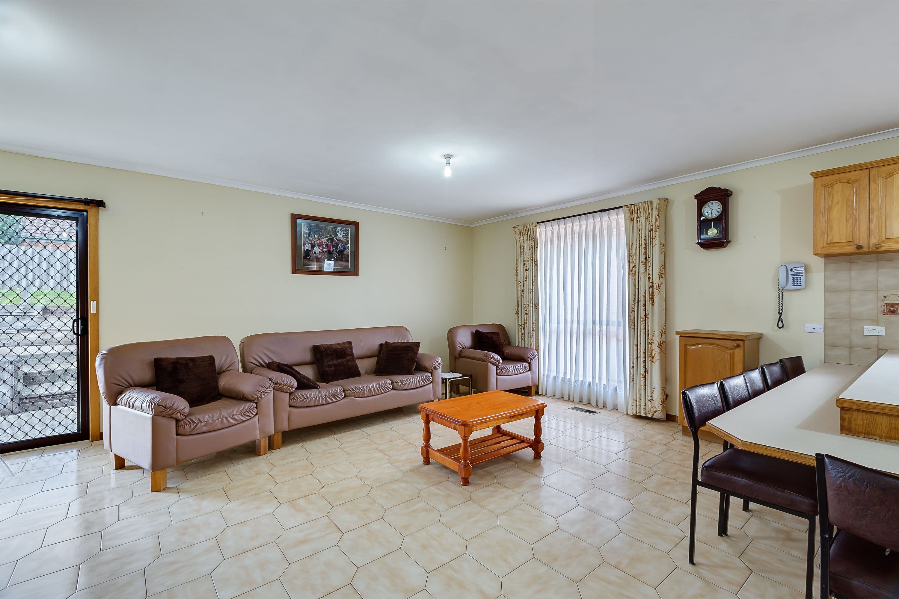 18 Cunningham Drive, Mill Park VIC 3082, Mill Park - Thumbnail 4