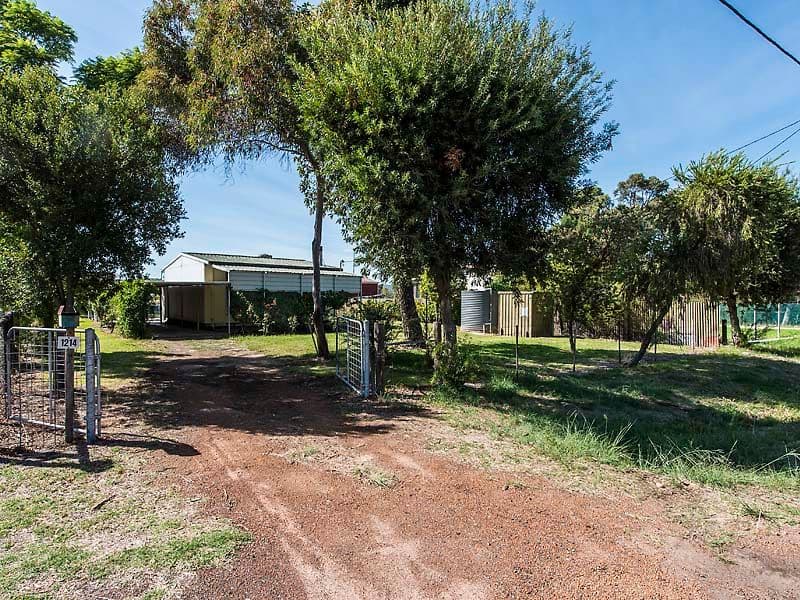 1214 Almeria Parade, Bullsbrook WA 6084, Bullsbrook - Thumbnail 2