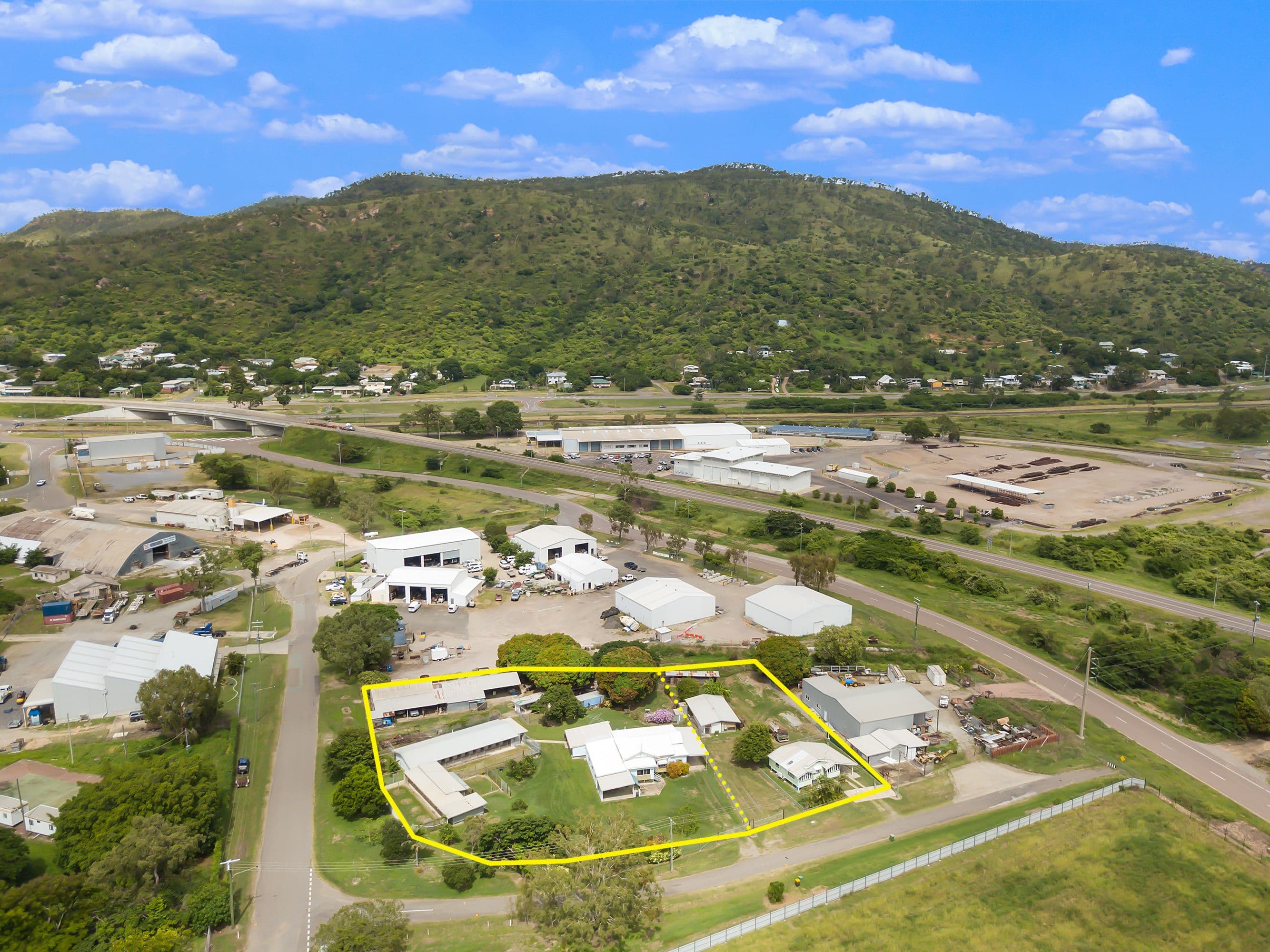 12 Hogan Street, Stuart QLD 4811, Stuart - Thumbnail 2