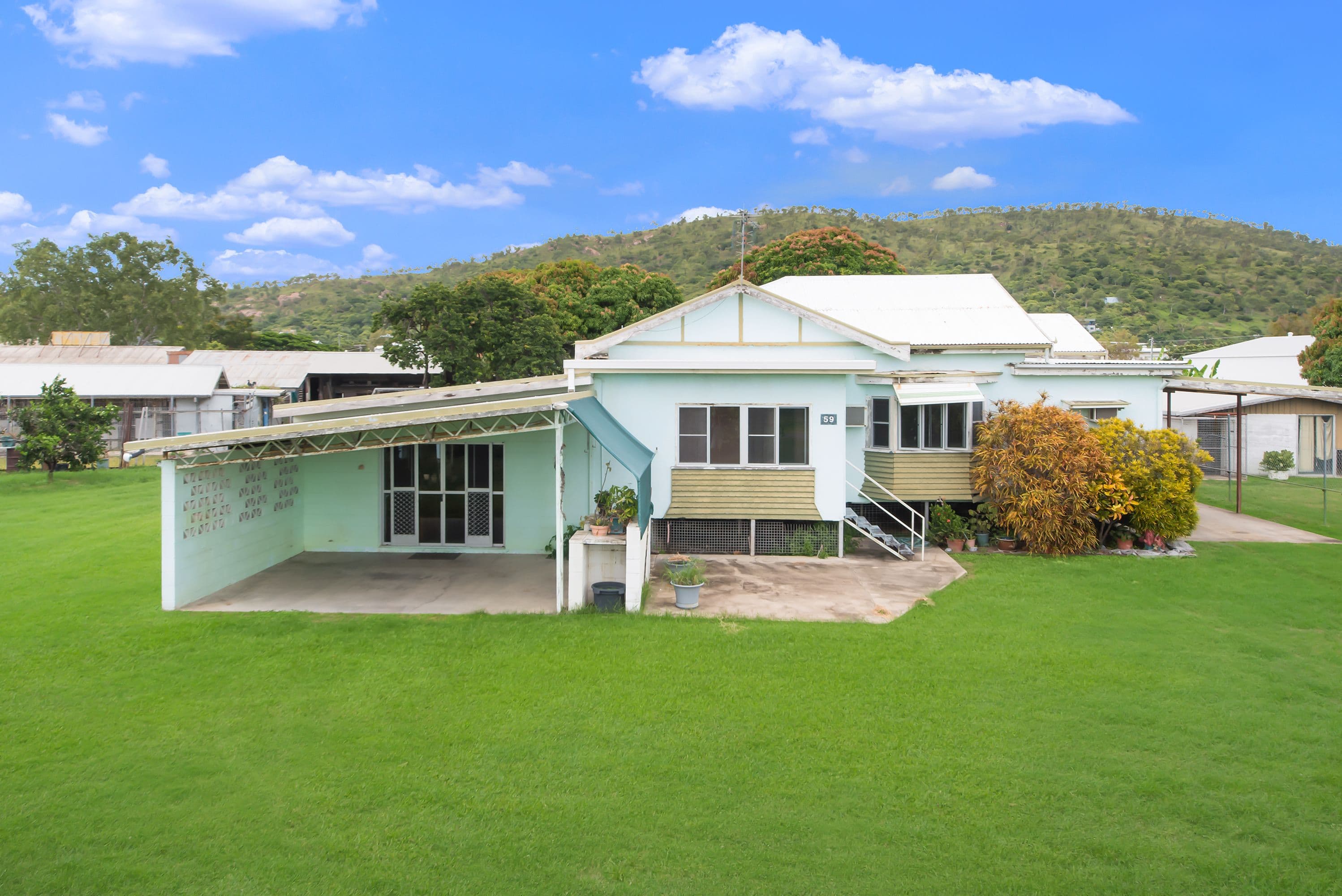 12 Hogan Street, Stuart QLD 4811, Stuart - Thumbnail 4