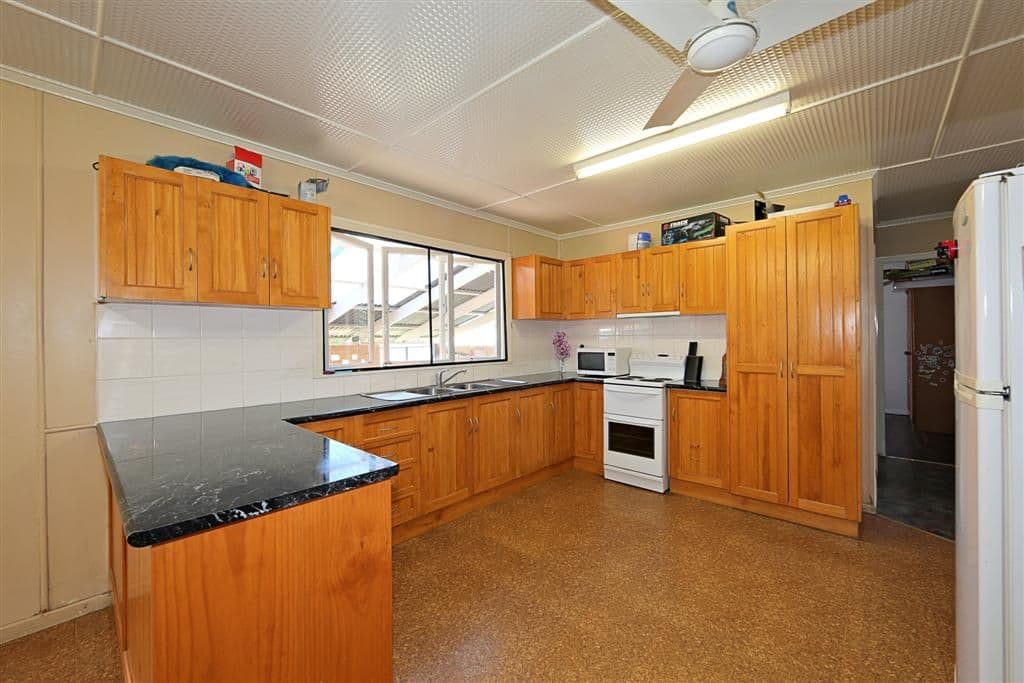 3 Brasch Street, KEPNOCK QLD 4670, Kepnock - Thumbnail 3