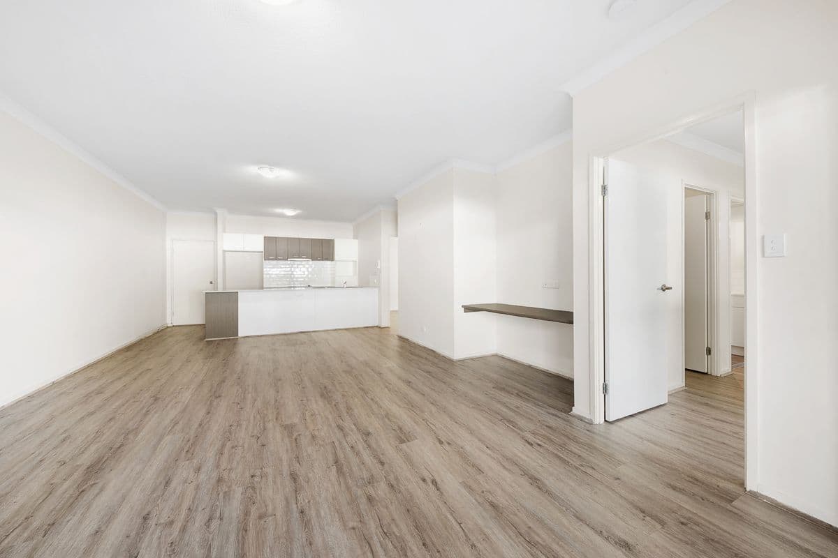 6 Lockhart Street, Woolloongabba QLD 4102, Woolloongabba - Thumbnail 3