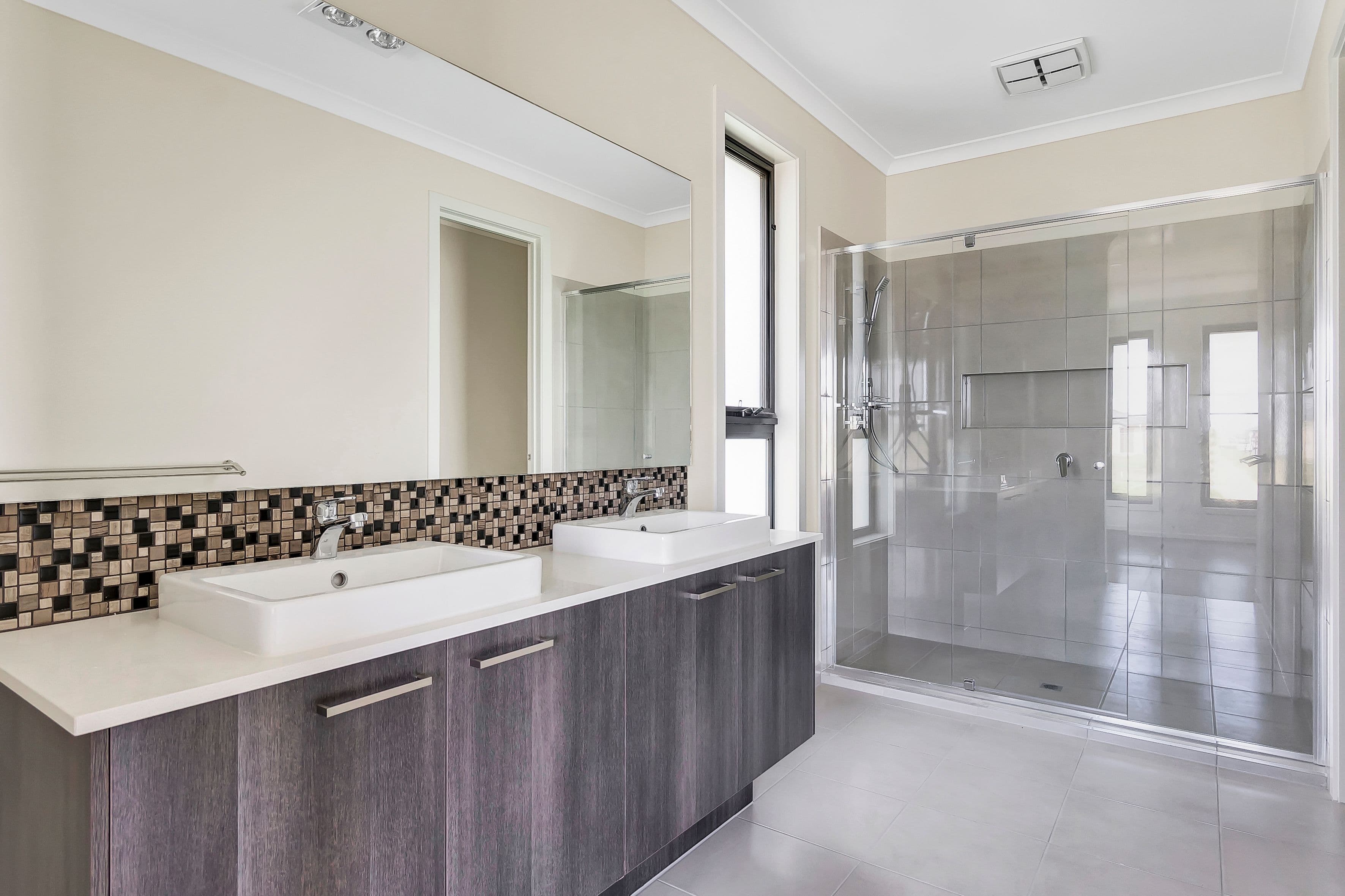 9 Buttermint Crescent, Manor Lakes VIC 3024, Manor Lakes - Thumbnail 2