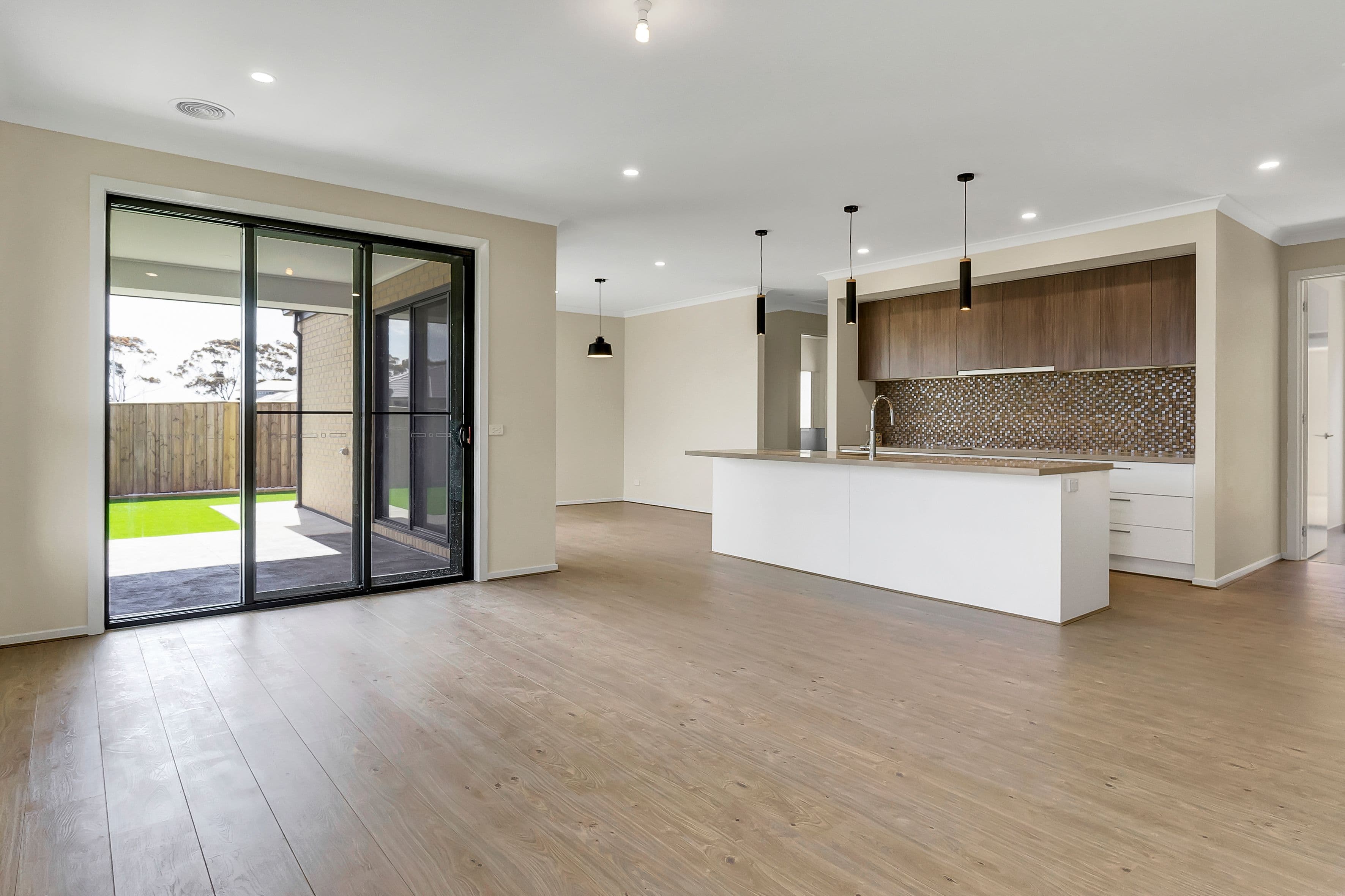 9 Buttermint Crescent, Manor Lakes VIC 3024, Manor Lakes - Thumbnail 3