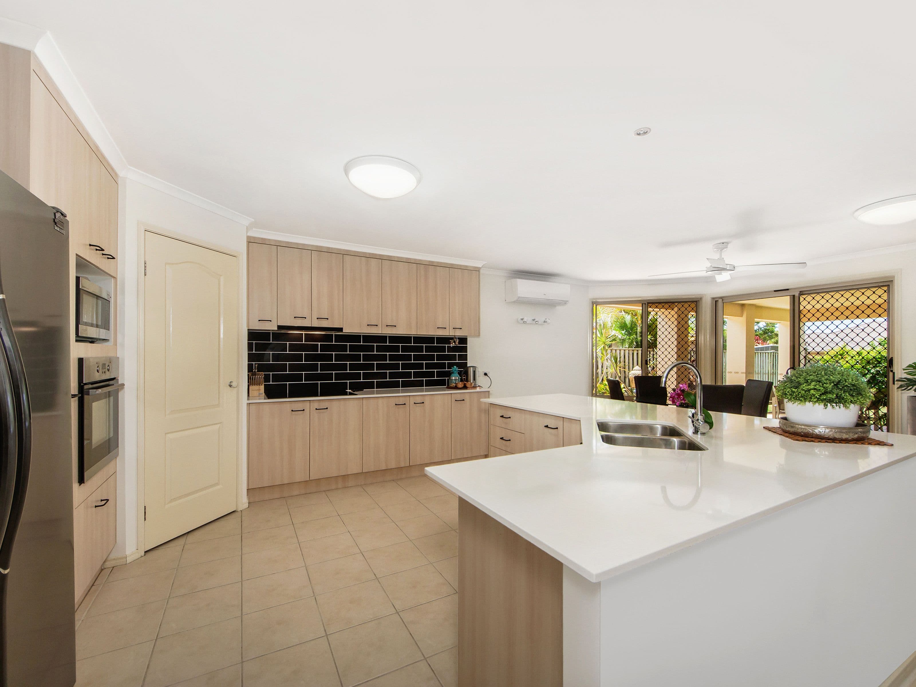 8 Broxbourne Place, Oxenford QLD 4210, Oxenford - Thumbnail 6
