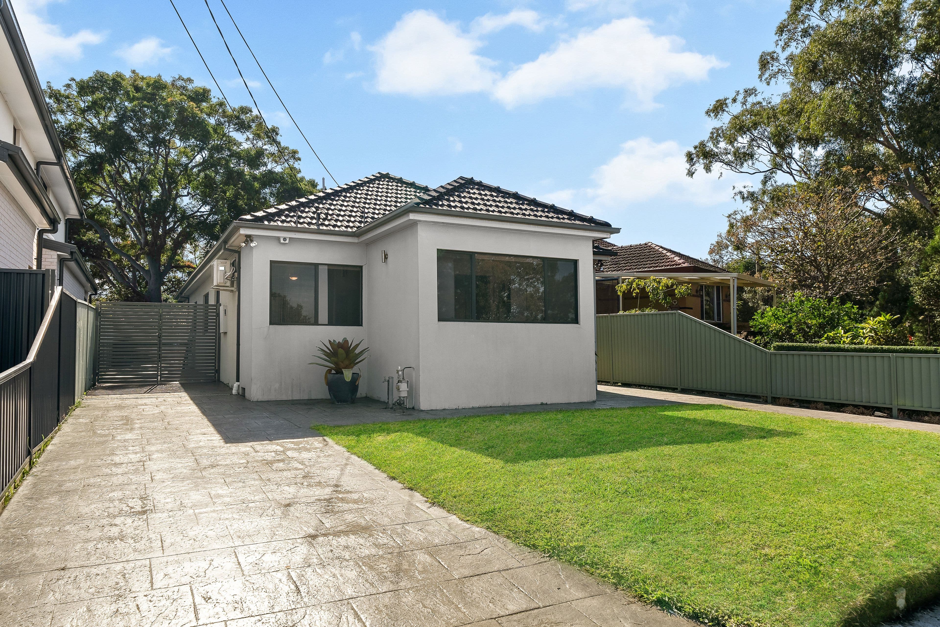 10 Roseland Avenue, Roselands NSW 2196, Roselands - Image 1