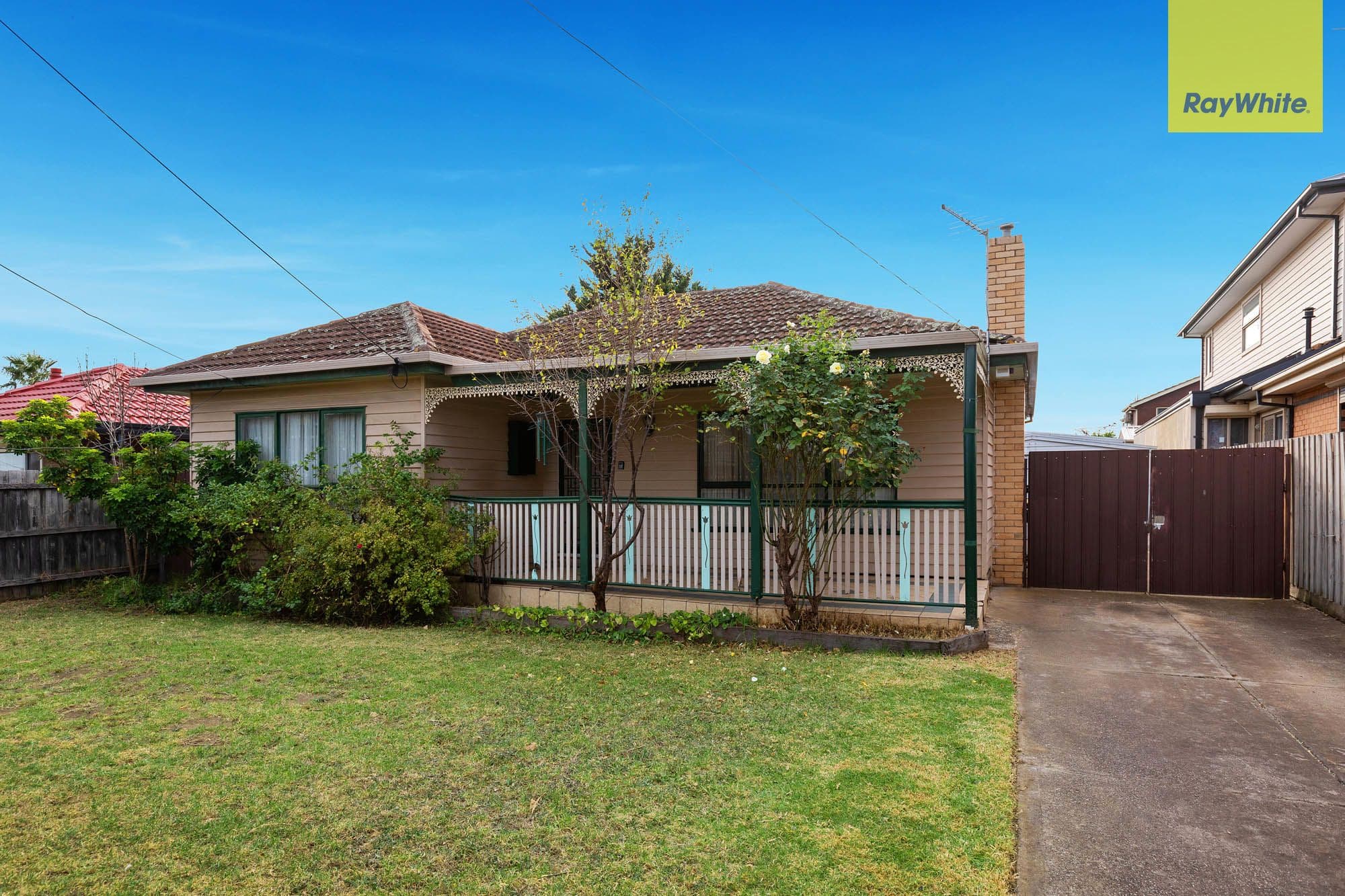 45 Manfred Avenue, St Albans VIC 3021, St Albans - Thumbnail 2