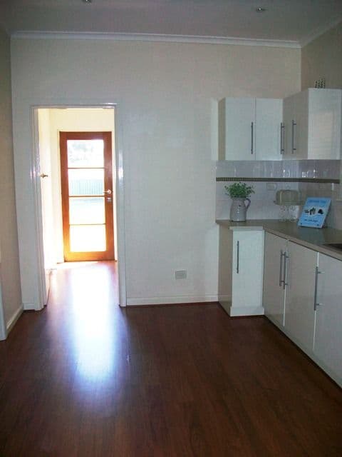 51 Loco Street, SEYMOUR VIC 3660, Seymour - Thumbnail 5