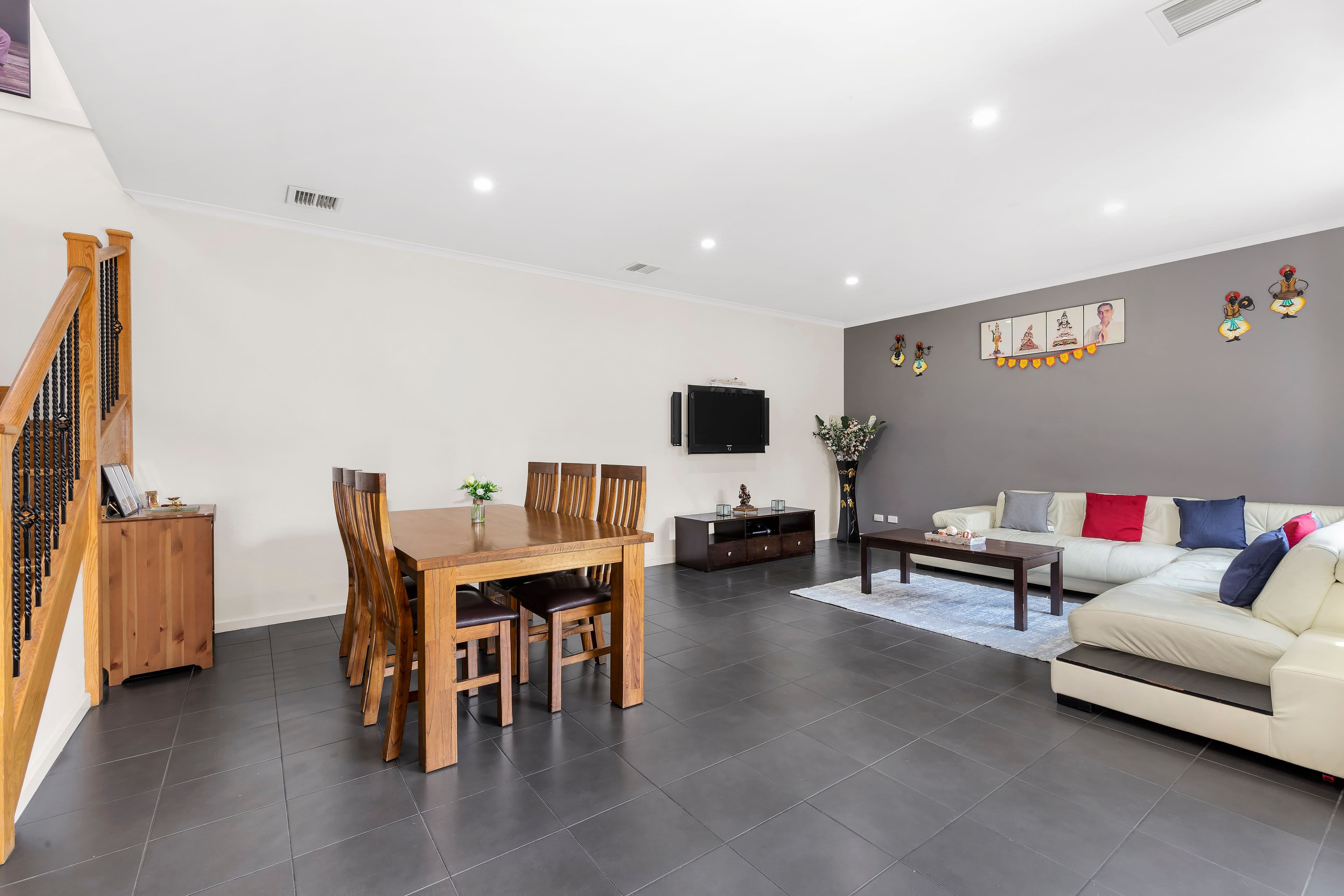 8 Meagher Road, Ferntree Gully VIC 3156, Ferntree Gully - Thumbnail 2