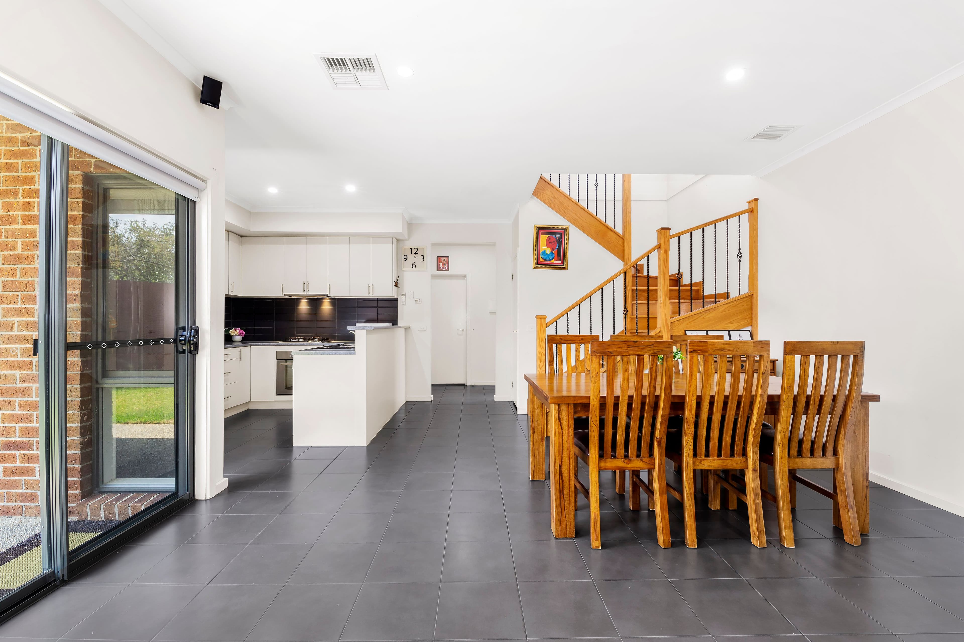 8 Meagher Road, Ferntree Gully VIC 3156, Ferntree Gully - Thumbnail 4