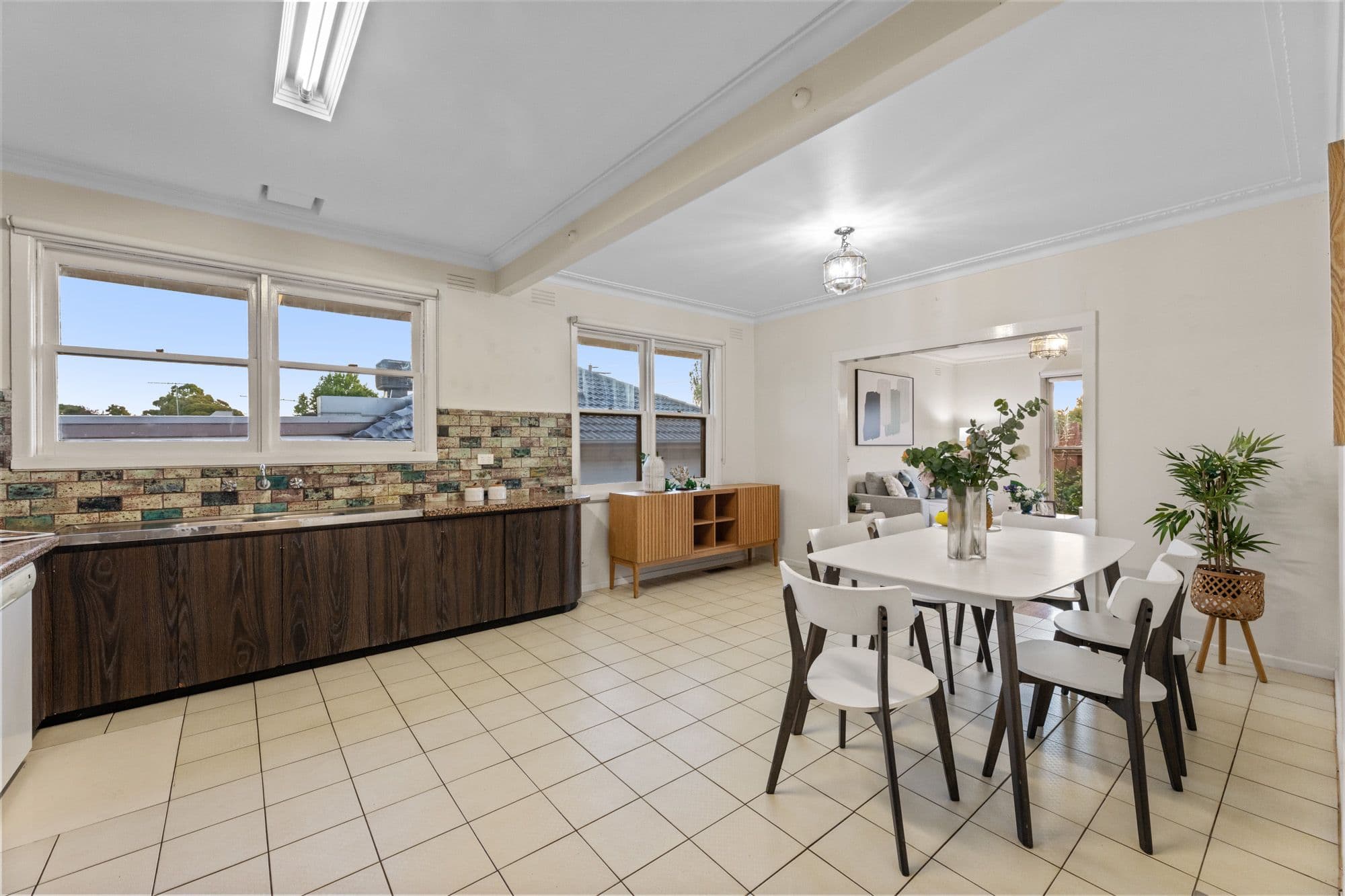 31 Robinlee Avenue, Burwood East VIC 3151, Burwood East - Thumbnail 5