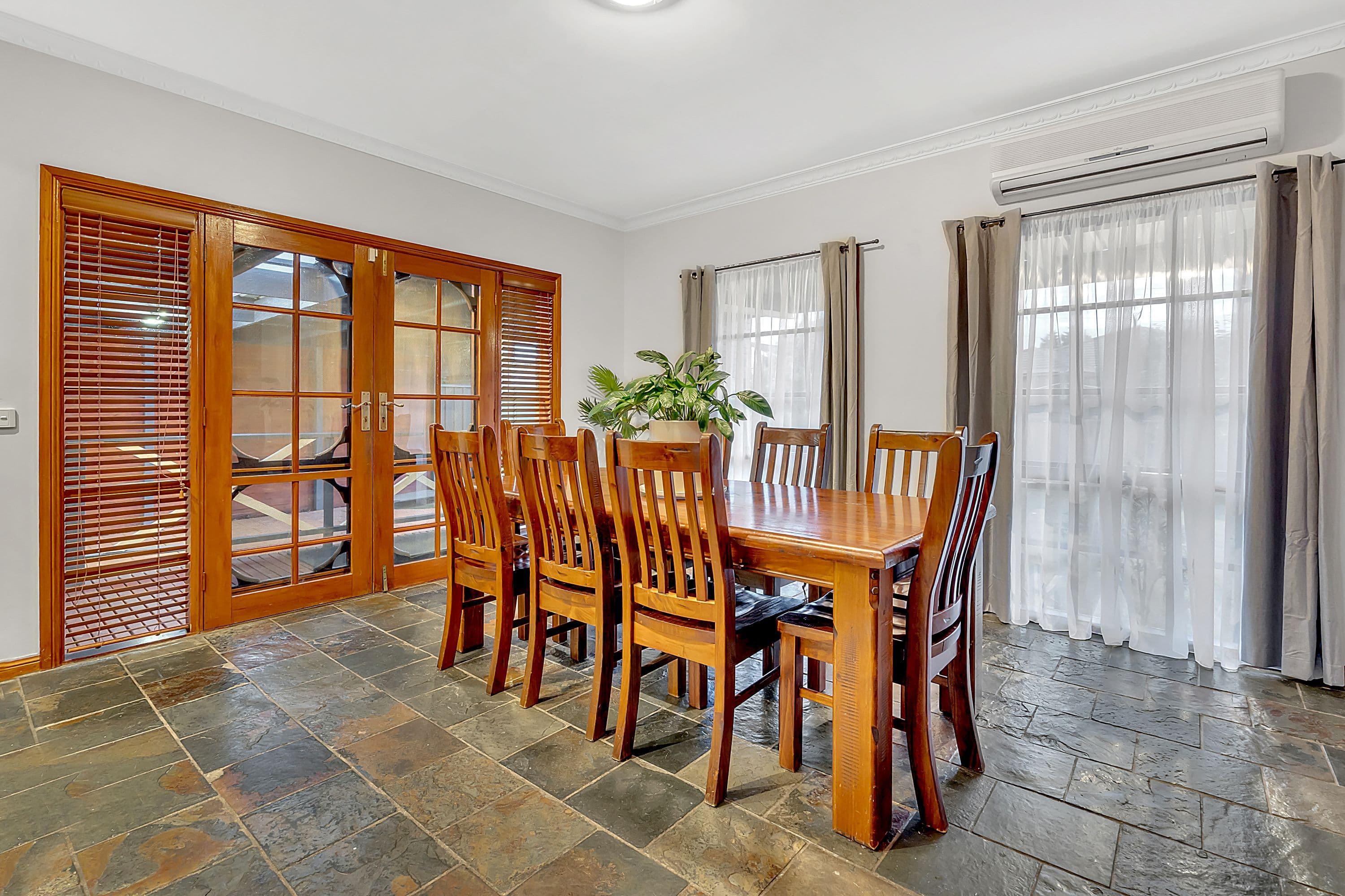 37 Amesbury Avenue, Craigieburn VIC 3064, Craigieburn - Thumbnail 7