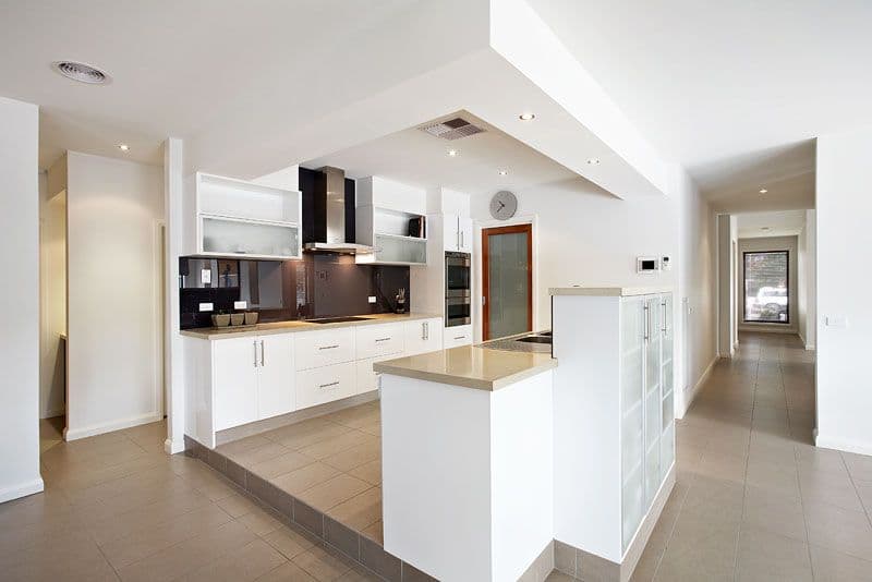16 Hickling Road, MERNDA VIC 3754, Mernda - Thumbnail 2