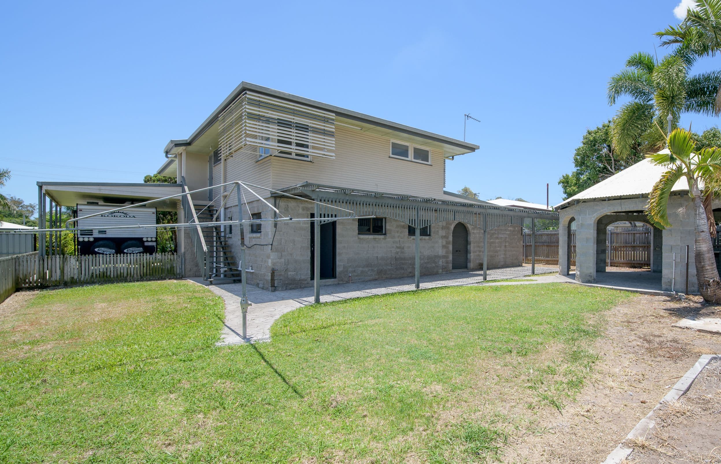 7 Busteed Street, West Gladstone QLD 4680, West Gladstone - Thumbnail 2
