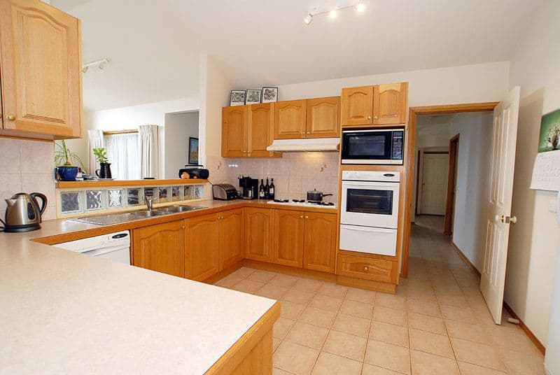 2 Bottlebrush Court, Langwarrin VIC 3910, Langwarrin - Thumbnail 2