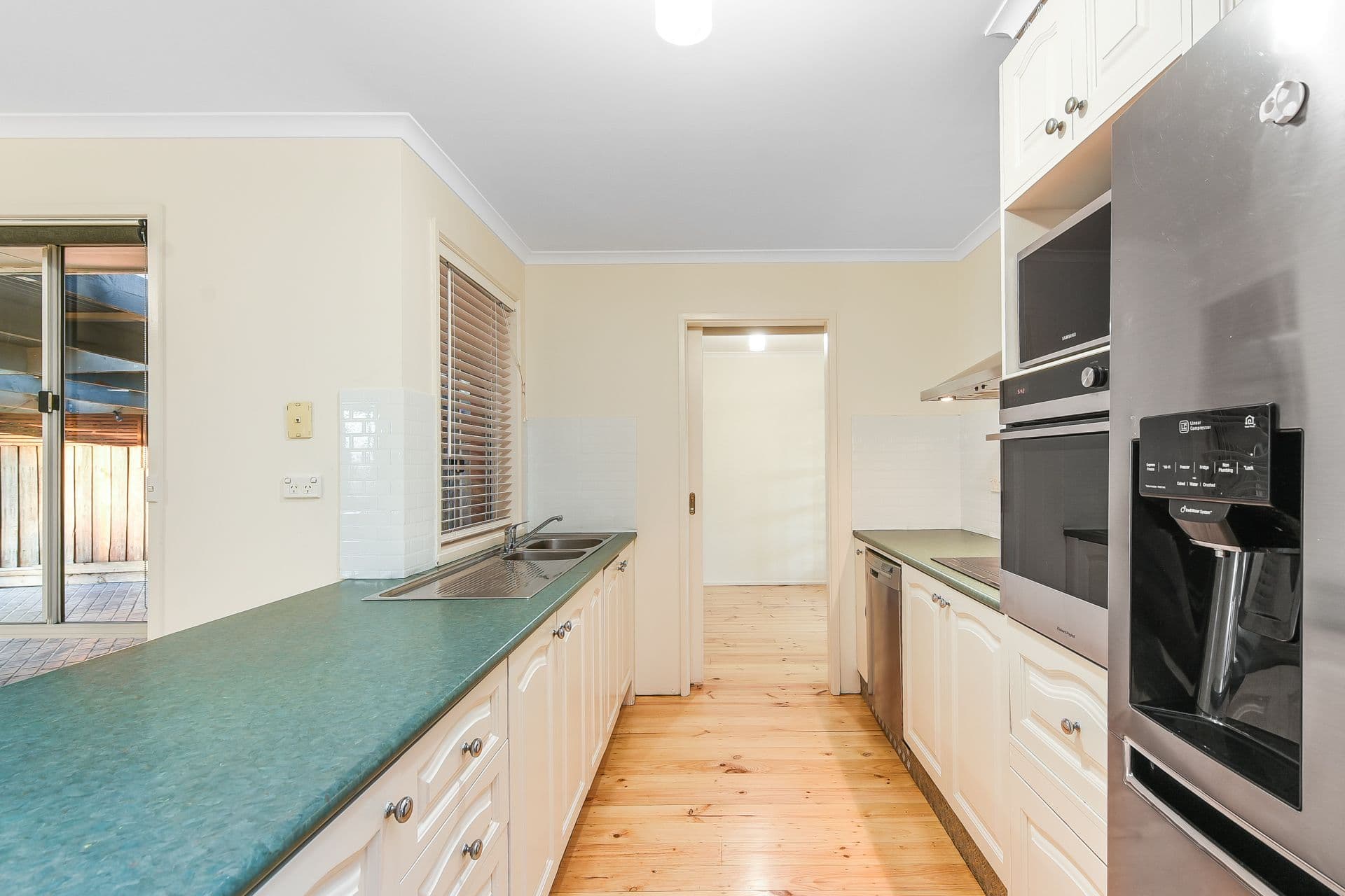 29 Barondi Avenue, Narre Warren VIC 3805, Narre Warren - Thumbnail 7