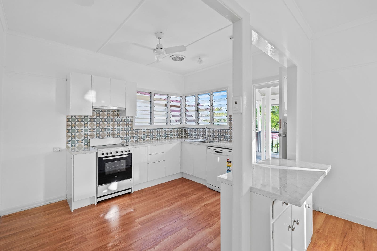 62 Heaton Street, Rocklea QLD 4106, Rocklea - Thumbnail 2