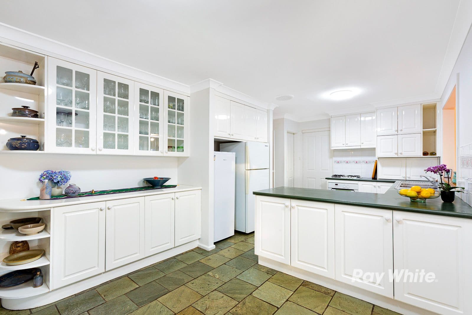 44 Brunette Drive, Castle Hill - Thumbnail 3