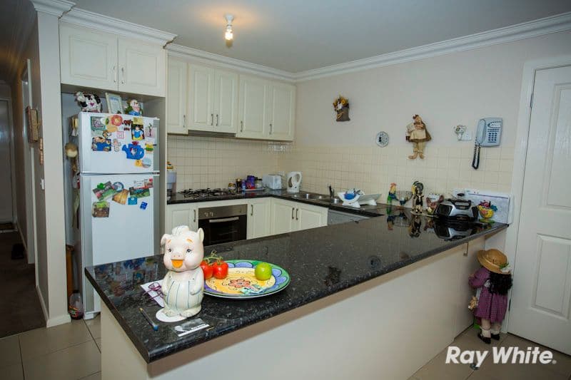 15-16 Henty Street, PAKENHAM VIC 3810, Pakenham - Thumbnail 2