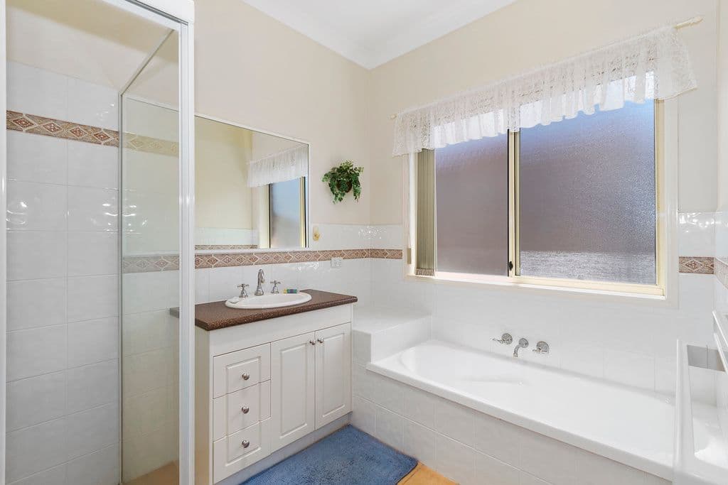 100 Winders Place, Banora Point - Thumbnail 8