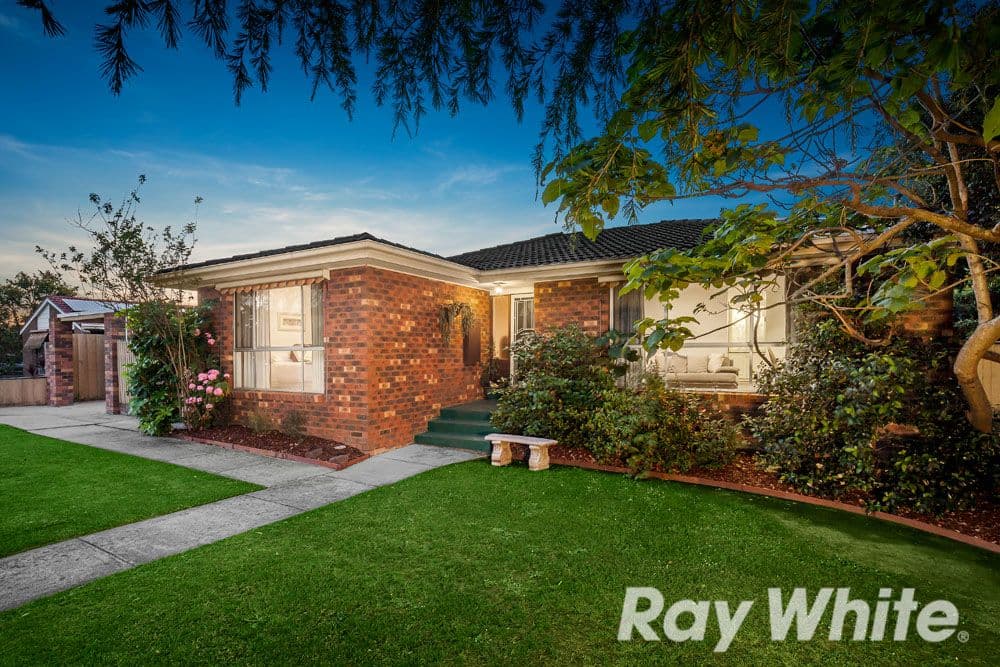 4 Westburn Grove, Scoresby VIC 3179, Scoresby - Image 1