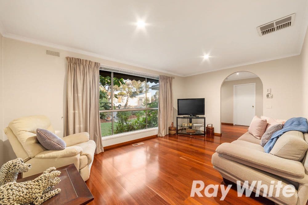 4 Westburn Grove, Scoresby VIC 3179, Scoresby - Thumbnail 2
