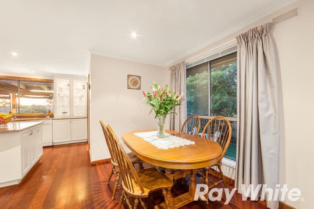 4 Westburn Grove, Scoresby VIC 3179, Scoresby - Thumbnail 4
