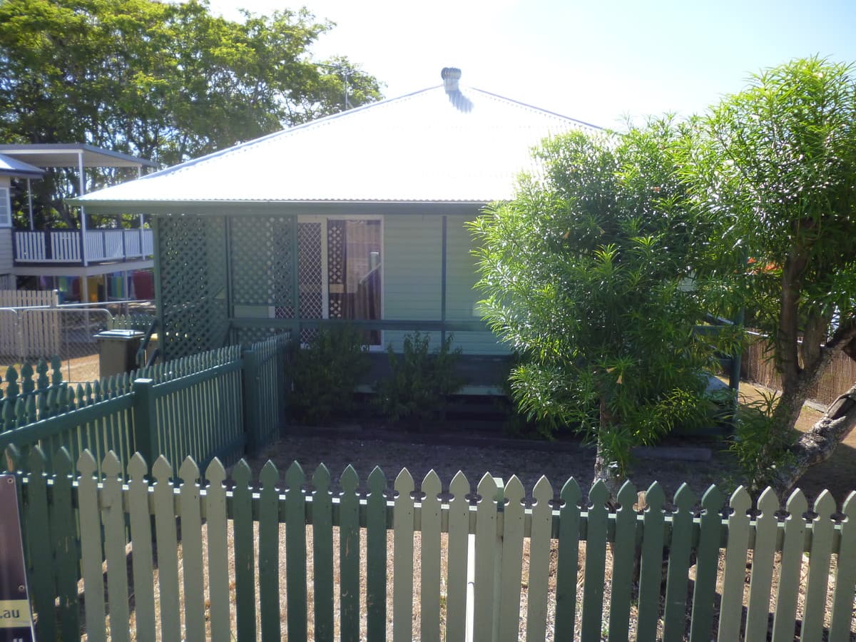 4 Stickley Street, WEST ROCKHAMPTON QLD, West Rockhampton - Thumbnail 2