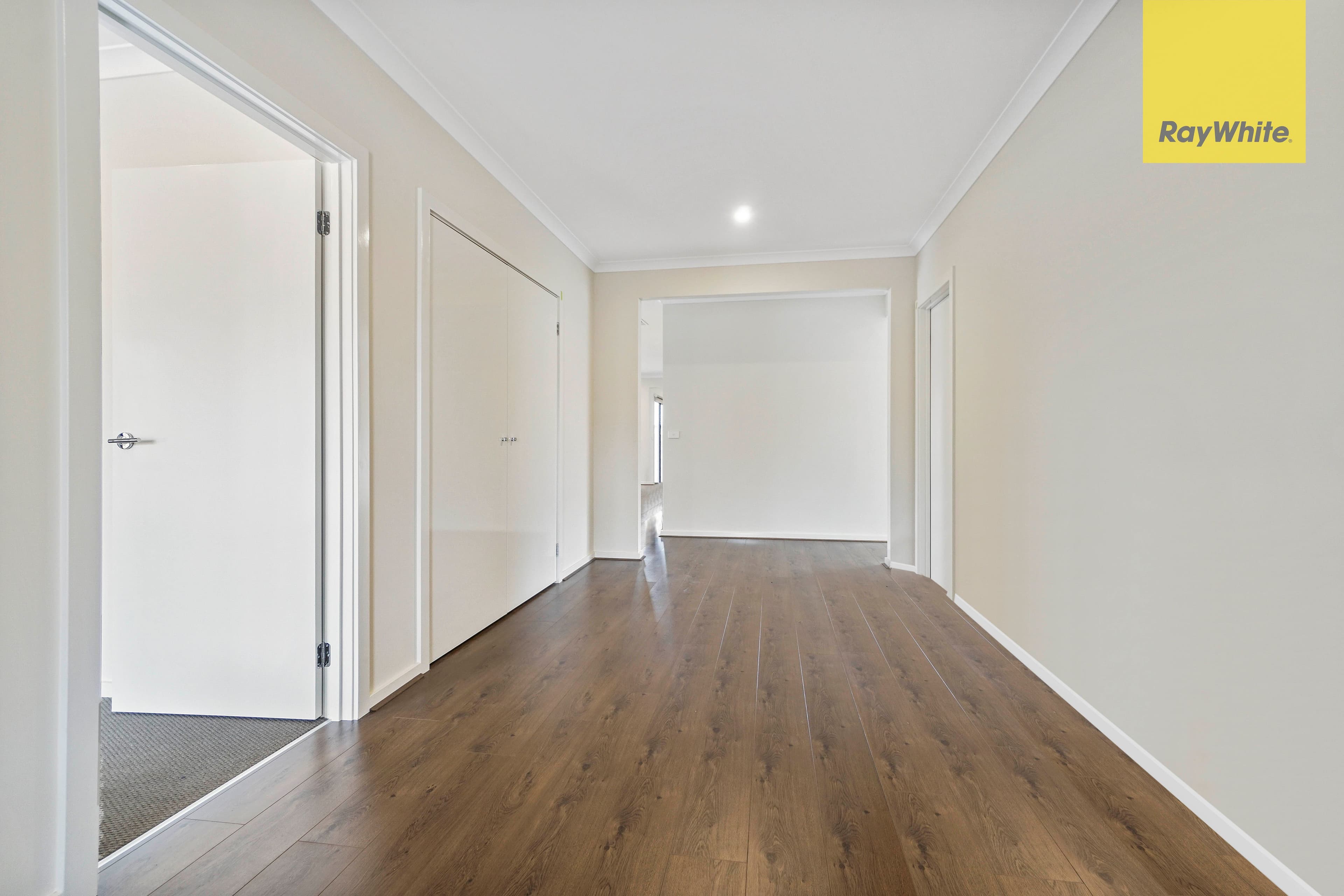 35 Jade Crescent, Melton South VIC 3338, Melton South - Thumbnail 7