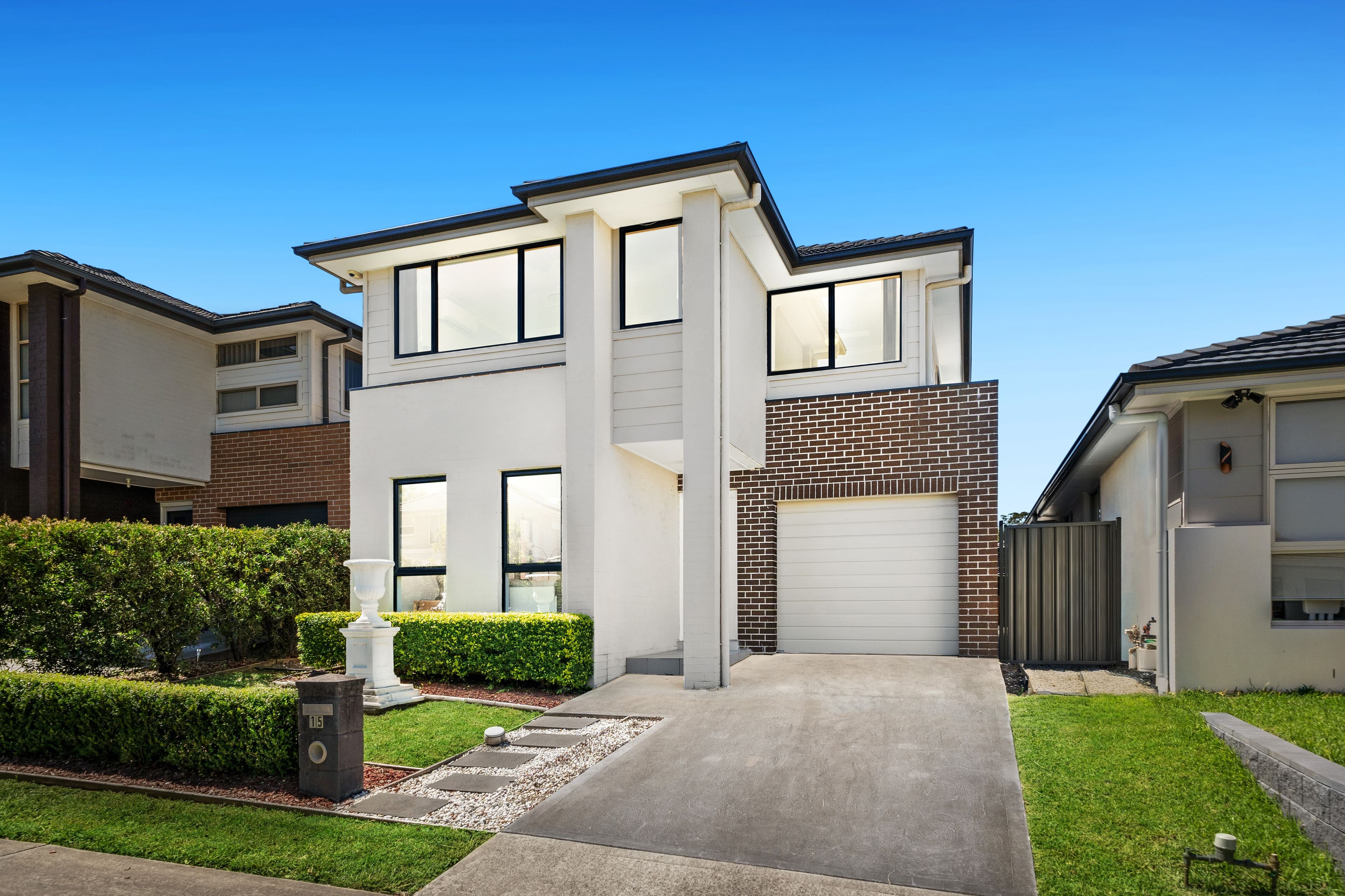 15 Portsmouth Circuit, JORDAN SPRINGS NSW 2747, Jordan Springs - Image 1