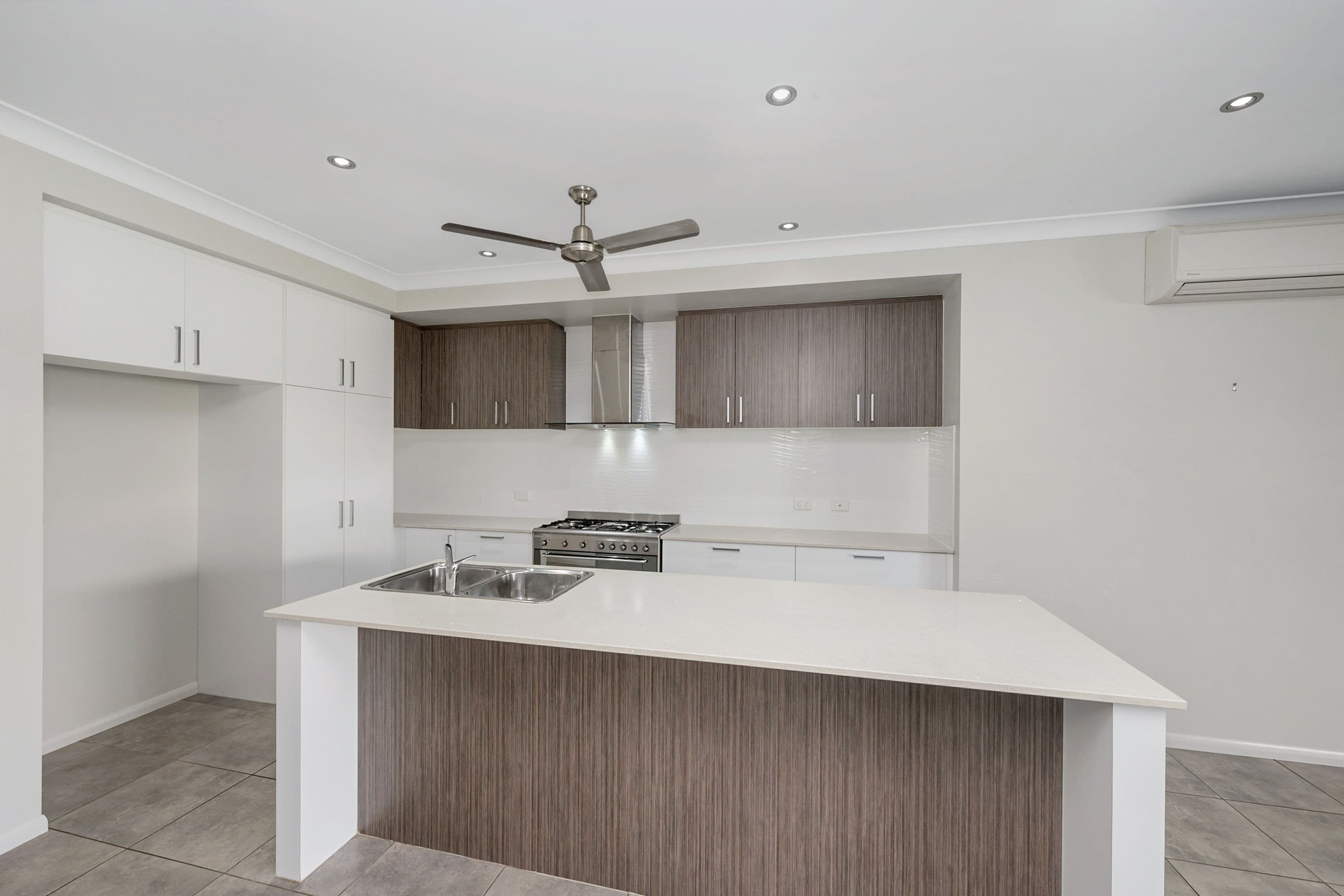13 Velasco Street, Burdell QLD 4818, Burdell - Thumbnail 3
