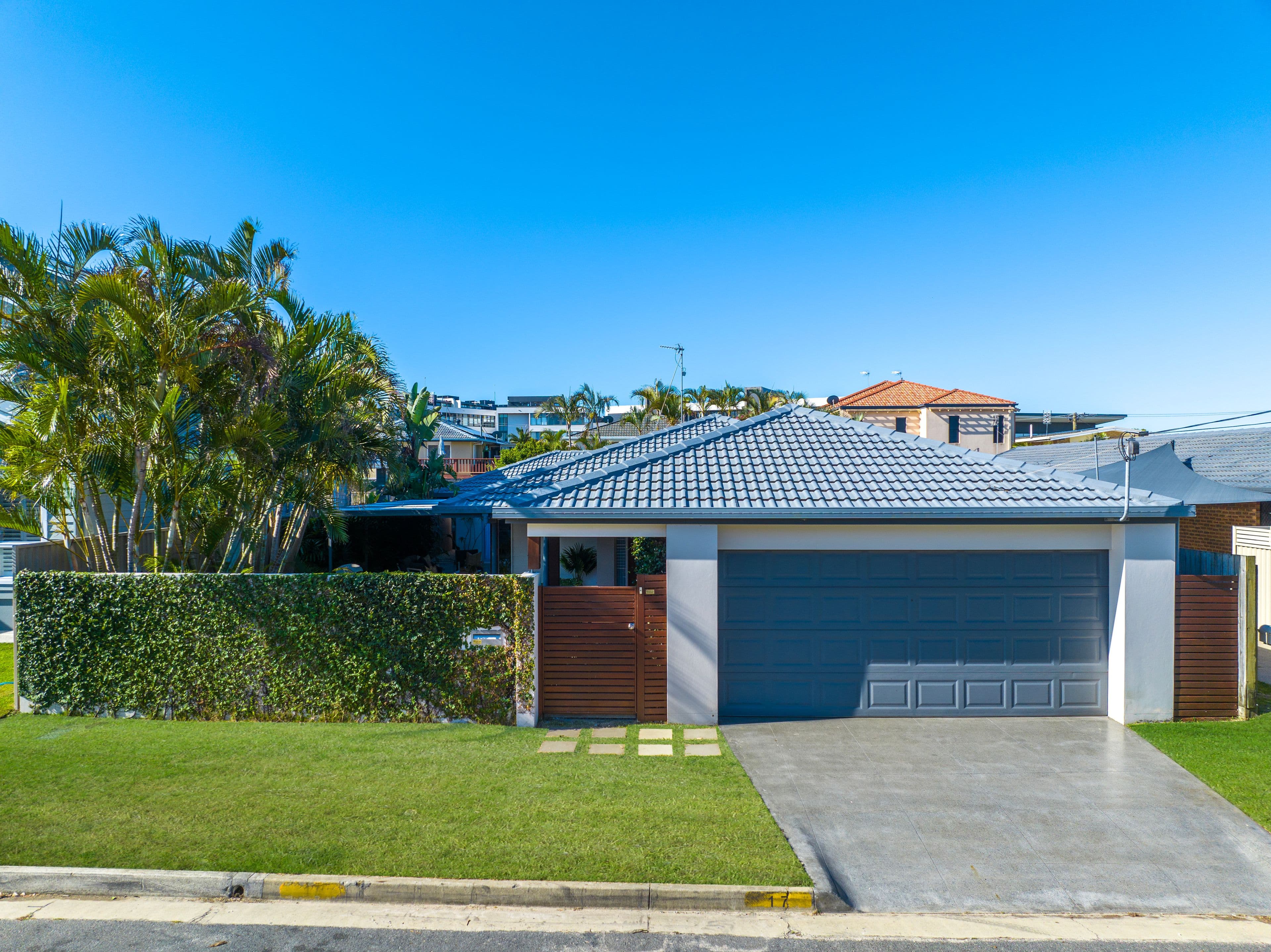 17 Scoter Avenue, Paradise Point QLD 4216, Paradise Point - Thumbnail 4
