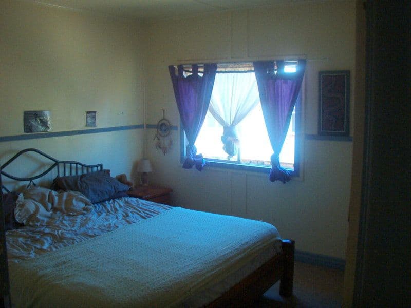 6 Edward Street, CHARLEVILLE QLD 4470, Charleville - Thumbnail 5