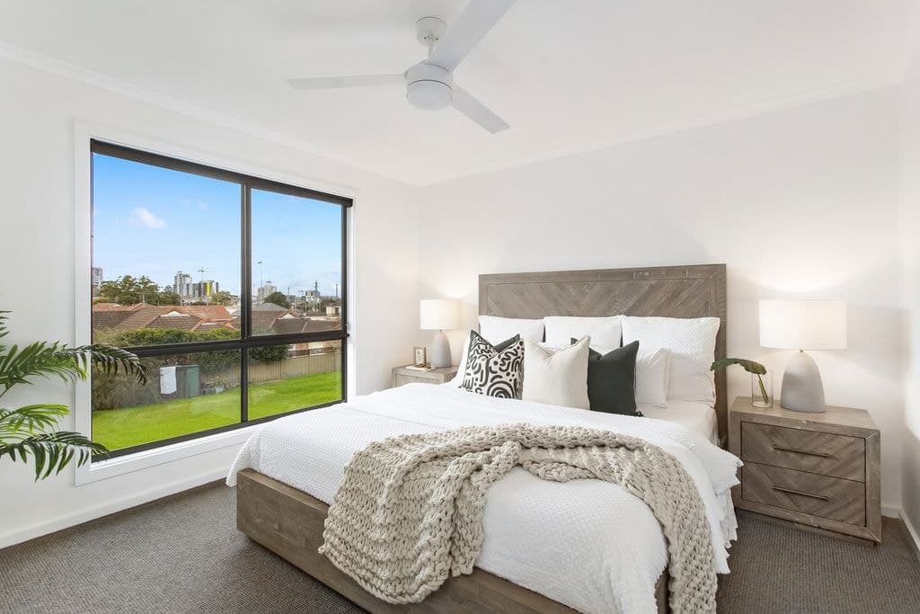 8/6 Heaslip Street, Coniston - Thumbnail 4