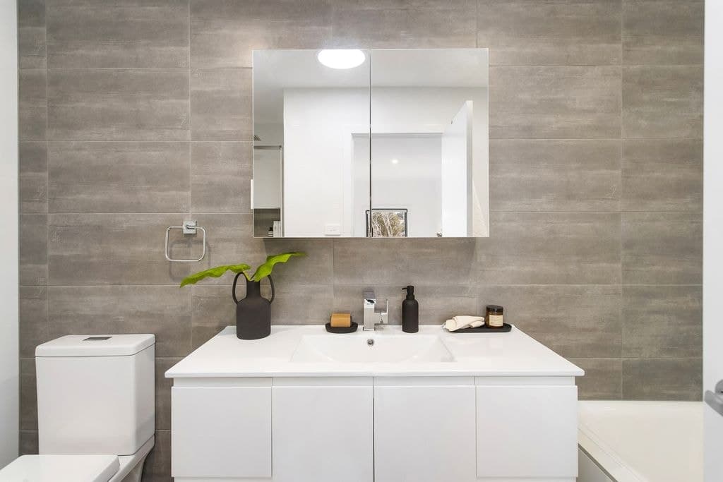 8/6 Heaslip Street, Coniston - Thumbnail 5